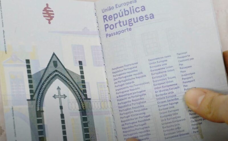 Open Portuguese passport